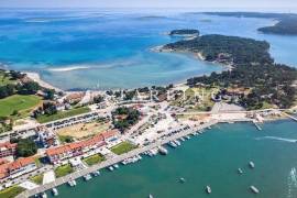 PRODAJA, GRAĐEVINSKO ZEMLJIŠTE S DOZVOLOM, MEDULIN, 511 M2, 511 , Medulin