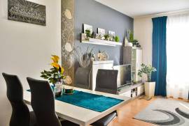 Stanovi, Senj, Prodaja