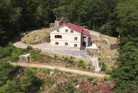 Kuća, Učka, pogled na more i zaljev, okružena šumom, 400 , Opatija