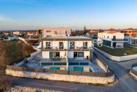 EKSKLUZIVNA PRODAJA, DVIJE KUĆE S BAZENIMA, KANFANAR, 336 m2, 336 , Kanfanar