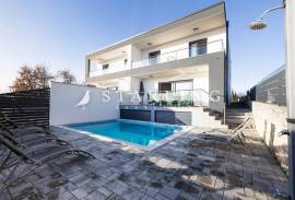 EKSKLUZIVNA PRODAJA, KUĆA S BAZENOM, KANFANAR, 168 m2, 168 , Kanfanar