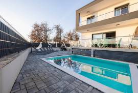 EKSKLUZIVNA PRODAJA, KUĆA S BAZENOM, KANFANAR, 168 m2, 168 , Kanfanar