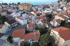 Stan u Selcu na prodaju, odlična lokacija i pogled na more, Crikvenica