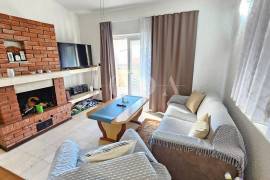 Selce stan sa okućnicom i parkingom blizu mora, Crikvenica