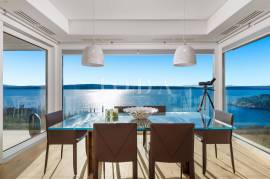 Luksuzna kuća u 1. redu do mora, 240 , Crikvenica