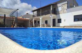 Marčana, Duga uvala, okolica, kamena kuća sa bazenom i građevinskom parcelom, 256 , Marcana