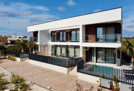 Medulin, moderna kuća u nizu, pogled na more 200m, 127 , Medulin