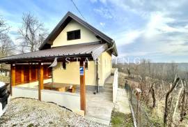 KUĆA, VIKENDICA, PRODAJA, CEROVSKI VRH, 50 m2 + 565 m2 OKUĆNICE, 50 , Velika Gorica