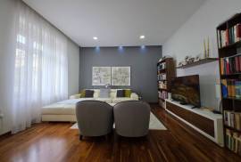 Šestosoban renoviran stan Centar, 103(129) m2, Sarajevo – Centar