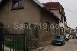 Kuća sa baštom i još jednim objektom u Centru, 60 , Sarajevo – Centar