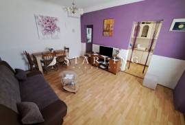 KUĆA, PRODAJA, BIZOVAC, 200 m2, parcela 1645 m2, 200 , Bizovac