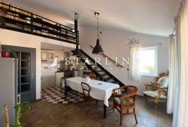 PRODAJA, STAN, CENTAR, 87 M2, 3 SS+DB, Pula