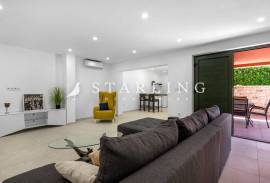 KUĆA ZA ODMOR, PRODAJA, ŠIBENIK, ŽABORIĆ, 300 m2, 300 , Šibenik