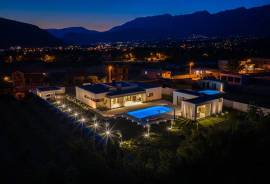 Luksuzna Vila sa bazenom Mostar, 253 m2, 253 