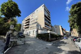 Renoviran i namješten stan sa garažom Mejtaš, 127 m2, Sarajevo – Centar