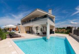 Vila s pogledom na more, bazenom, 3 spavaće sobe, blizu mora, 222 , Poreč