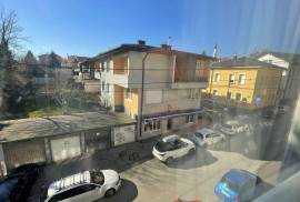 Četverosoban renoviran stan Stari Grad, 81 m2, Sarajevo – Stari grad