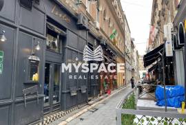 Trosoban renoviran namješten stan Stari Grad, 110m2, #13440, Sarajevo