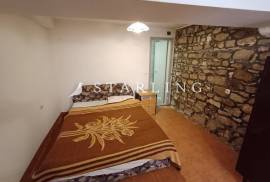 PRODAJA, STAN, ROVINJ, CENTAR, 25 M2, Rovinj