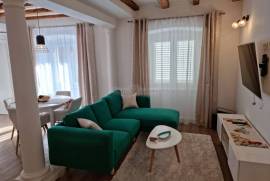 Centar, 75 m2, 2S+DB, prekrasan novouređeni stan, Rijeka