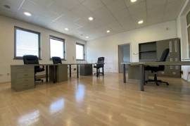 MARTINKOVAC, novi uredski prostor, 133 m2, s parkingom, 133 , Iznajmljivanje, Rijeka