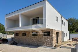 Dvojna duplex vila u okolici Savudrije s 3 spavaće i bazenom, 132 , Umag