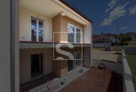 2soban stan na prvom katu u novogradnji u okolici Rovinja, Rovinj