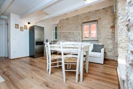 Kuća sa 3 apartmana u centru Rovinja, 140 , Rovinj