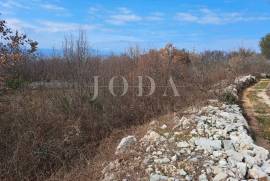 Malinska - okolica - građevinsko zemljište za tri kuće, 1500 , Malinska