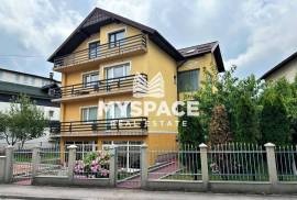 Kuća na četiri etaže Pejton, 430m2, 430 , Ilidža