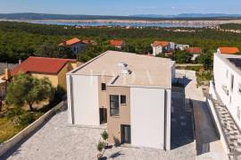 , Crikvenica, Prodaja