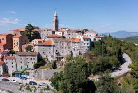 Labin, kuća sa očaravajućim pogledom na more, projektom i građevinskom dozvolom za gradnju hotela, 320 , Labin