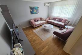Trosoban renoviran stan Alipašino polje, 70m2, Sarajevo – Novi grad