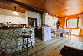 , Jastrebarsko, Prodaja