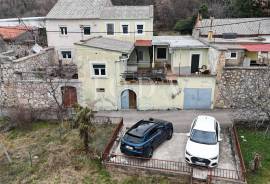 Kuća s investicijskim potencijalom | Zaleđe Crikvenice, 170 , Vinodolska Općina