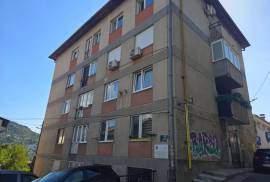 Dvosoban renoviran stan Marijin Dvor, 48 m2, Sarajevo – Centar