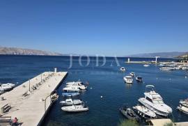 SENJ, stan u centru grada, Senj