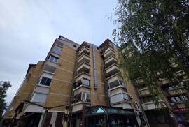 Trosoban stan  Dobrinja, 65 m2, Sarajevo – Novi grad