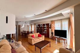 KUĆA, PRODAJA, CRVENE KUĆE, ZADAR, 211 m2, 5-sobna, 211 , Zadar