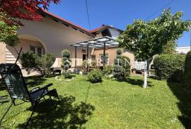 KUĆA+GARAŽA, PRODAJA, ZAGREB, MAKSIMIR, DONJI BUKOVAC, 225 m2, 225 , Maksimir