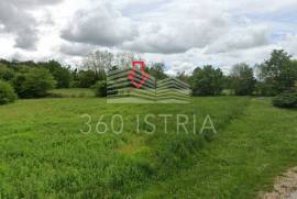 Prostrano građevinsko zemljište u središnjoj Istri, povoljno, 5120 , Zminj