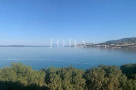 KLENOVICA, stan  u  prvom redu do mora, Novi Vinodolski