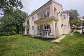 Samostojeća kuća s tri stana, pogled more - Malinska, 243 , Malinska