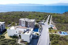 DVOJNA KUĆA, BAZEN, POGLED NA MORE - IZVRSNA LOKACIJA ZA ŽIVOT, 146 , Kostrena