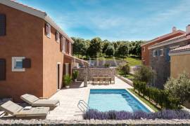 , Crikvenica, Prodaja