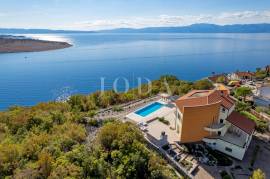 , Kraljevica, Prodaja