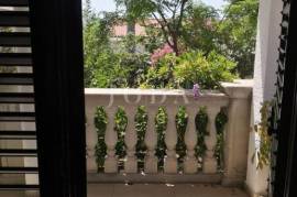 NOVI VINODOLSKI, stan sa okućnicom, Novi Vinodolski