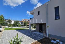 , Crikvenica, Prodaja