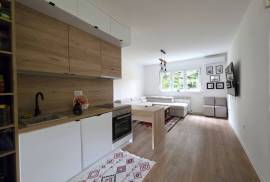 Dvosoban renoviran i namješten stan Koševo, 44 m2, Sarajevo – Centar