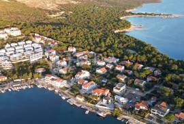 Savršen spoj luksuza i mora – novogradnja u Punta Šimunima, Pag